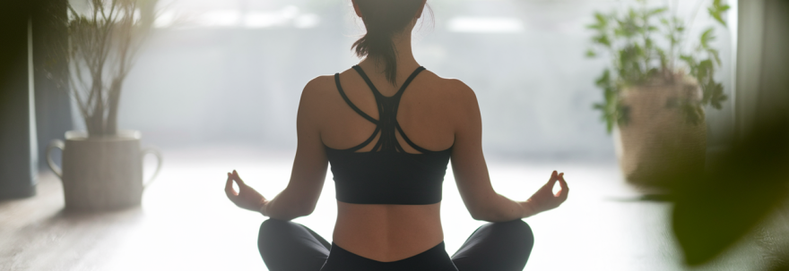 Comment intégrer la méditation dans ma routine quotidienne pour améliorer ma santé mentale ?